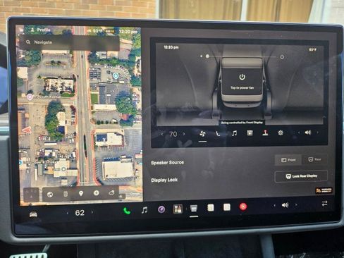 Used 2022 Tesla Model S AWD/4WD image 43
