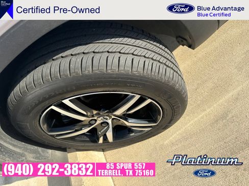 Used 2026 Volvo XC40 B4 Core w/ Climate Package FWD image 12