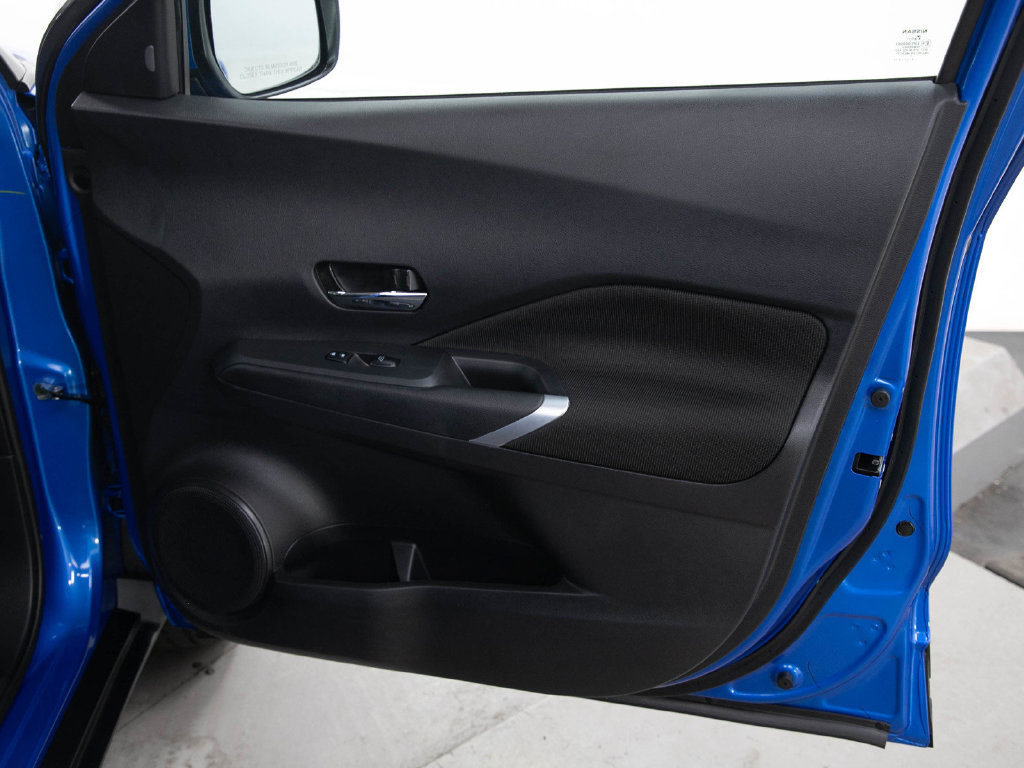 Used 2023 Nissan Kicks SV FWD image 11