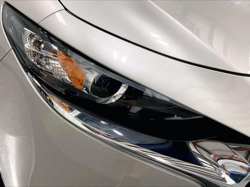 Used 2025 MAZDA MAZDA3 s FWD image 28