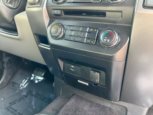 Used 2017 Ford F150 XLT image 24