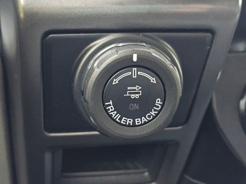 Used 2019 Ford F150 XLT w/ Trailer Tow Package image 31