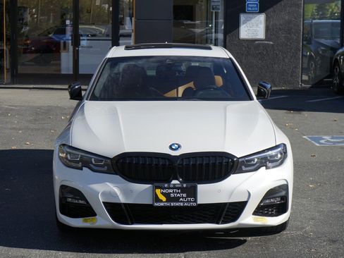 Used 2022 BMW 330e w/ M Sport Package image 4