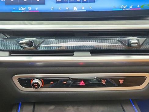 Used 2026 BMW X7 xDrive40i AWD/4WD image 57
