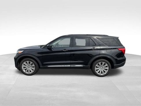 Used 2022 Ford Explorer Limited w/ Equipment Group 301A AWD/4WD image 5