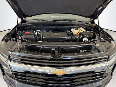 Used 2025 Chevrolet Tahoe LS RWD image 31