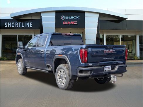 Used 2023 GMC Sierra 2500 Denali w/ Denali Ultimate Package AWD/4WD image 5