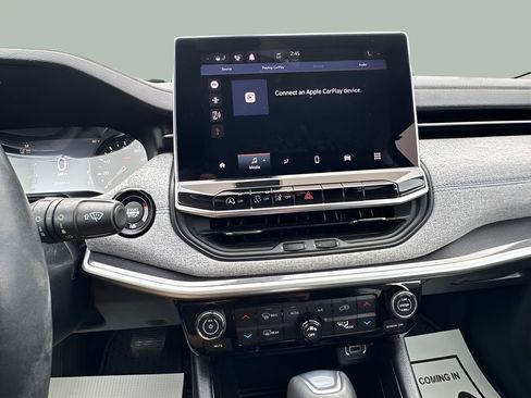 Used 2022 Jeep Compass Latitude w/ Convenience Group image 10