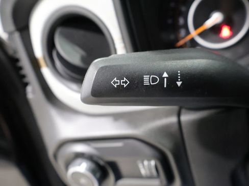 Used 2025 Jeep Wrangler Unlimited Sport AWD/4WD image 32