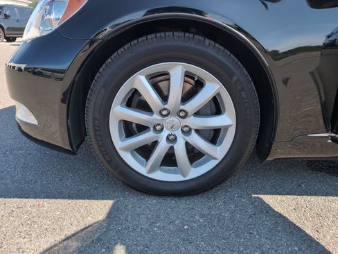 Used 2007 Lexus LS 460 w/ Comfort Pkg RWD image 29