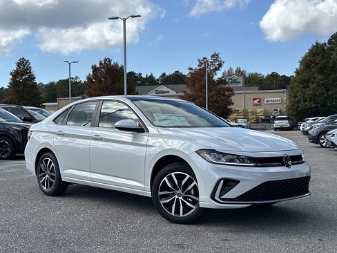 New 2026 Volkswagen Jetta SE image 1