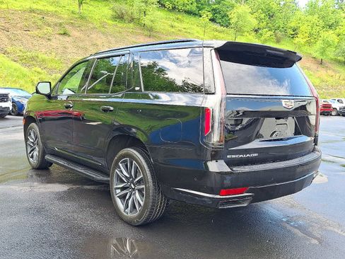 Used 2023 Cadillac Escalade Sport AWD/4WD image 4