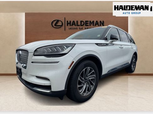 Used 2021 Lincoln Aviator AWD w/ Elements Package image 2