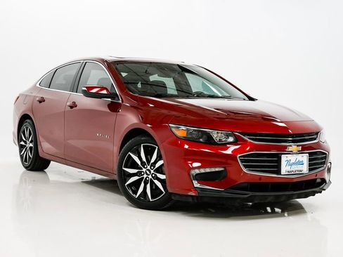 Used 2017 Chevrolet Malibu LT w/ Leather Package image 5