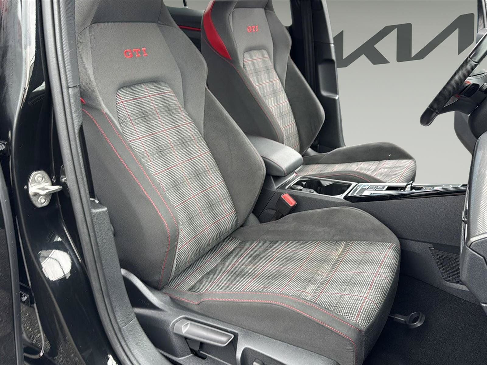 Used 2024 Volkswagen GTI S FWD image 30