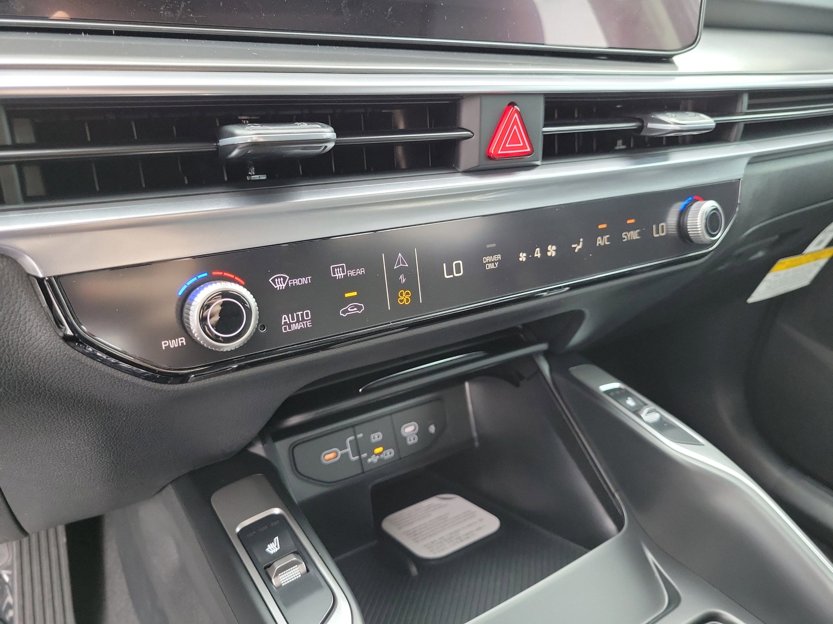 New 2026 Kia Sorento EX w/ EX Premium Package FWD image 19