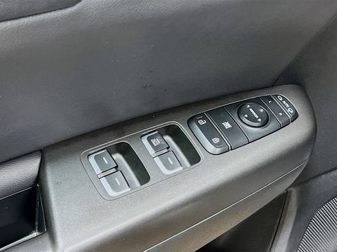 Used 2022 Kia Sportage Nightfall Edition FWD image 17