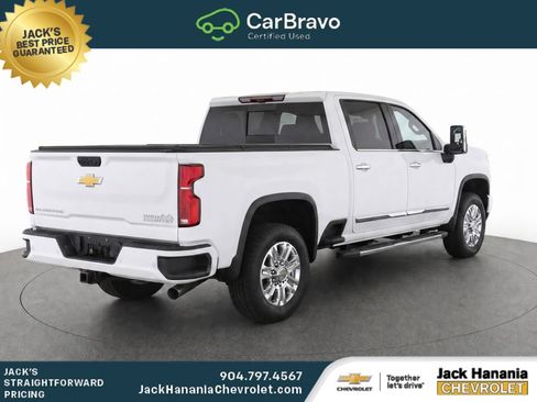 Used 2025 Chevrolet Silverado 2500 High Country w/ Technology Package AWD/4WD image 3