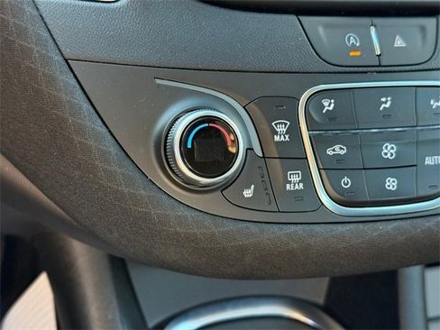 Used 2024 Chevrolet Malibu LT image 23