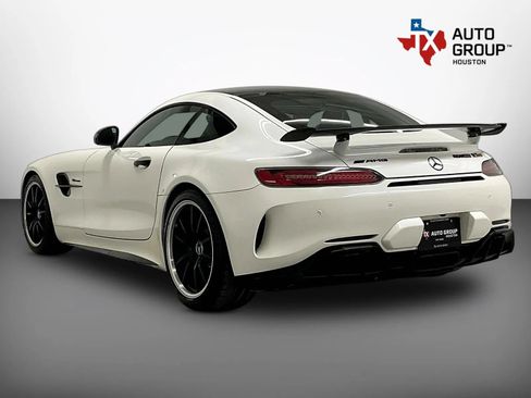 Used 2018 Mercedes-Benz AMG GT R image 3