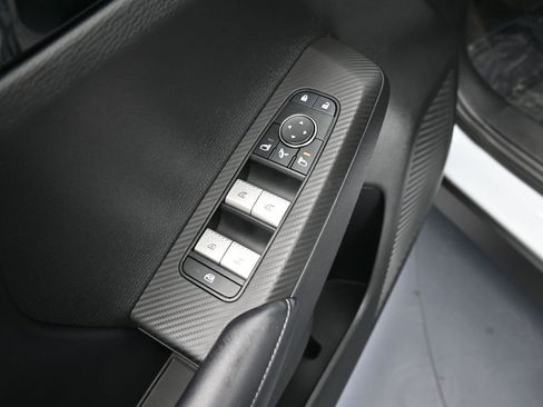 Used 2023 Mitsubishi Outlander SE image 13