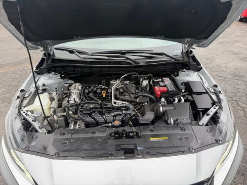 Used 2024 Nissan Altima 2.5 SV FWD image 20
