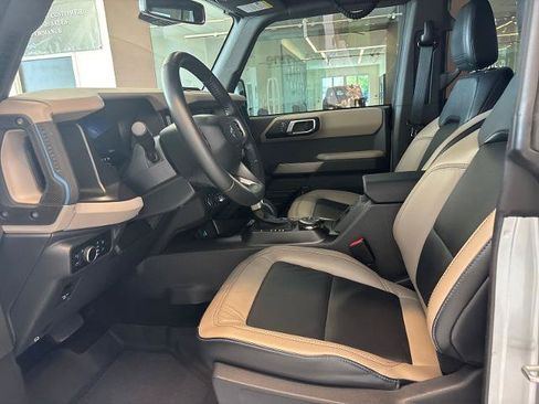 Certified 2023 Ford Bronco Wildtrak AWD/4WD image 12
