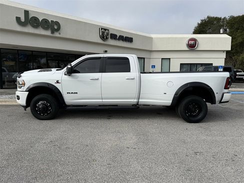 Used 2024 RAM 3500 Laramie w/ Night Edition image 8