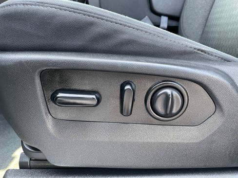 Used 2019 Chevrolet Silverado 1500 LT w/ All-Star Edition RWD image 19
