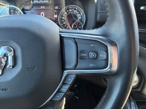 Used 2024 RAM 1500 Laramie AWD/4WD image 5