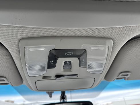 Certified 2017 Toyota Sienna XLE image 24