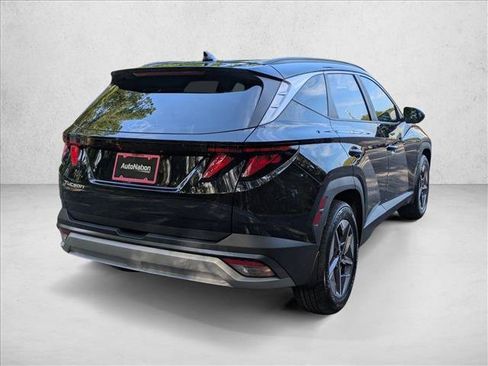 New 2026 Hyundai Tucson SEL FWD image 2