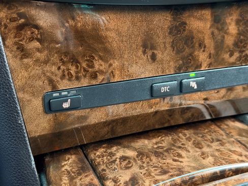 Used 2007 BMW 530xi Wagon image 22