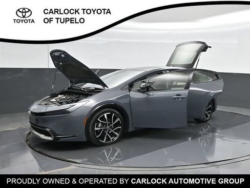 Used 2025 Toyota Prius Plug-In Hybrid FWD image 62