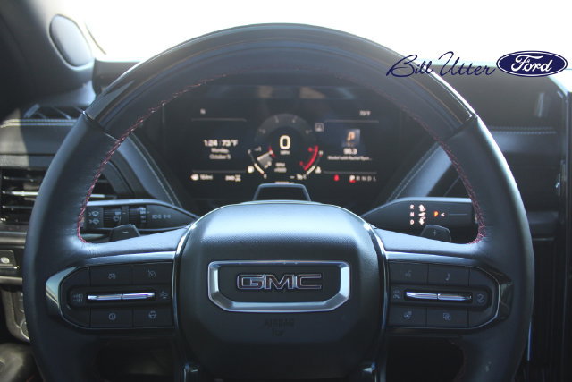 Used 2025 GMC Yukon AT4 Ultimate w/ LPO, Floor Liner Package AWD/4WD image 25