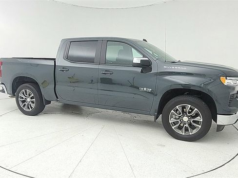 Certified 2025 Chevrolet Silverado 1500 LT image 8