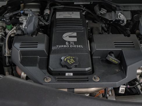 Used 2024 RAM 2500 Laramie w/ Safety Group AWD/4WD image 61