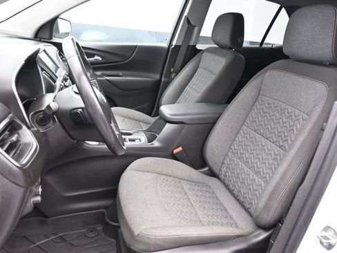 Used 2022 Chevrolet Equinox LT FWD image 24