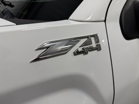 Used 2019 GMC Sierra 1500 SLE w/ SLE Value Package image 26