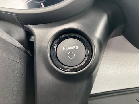 New 2026 Toyota Sienna XLE FWD image 12