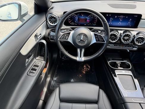 Used 2025 Mercedes-Benz CLA 250 4MATIC image 19