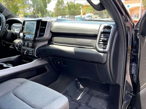 Used 2022 RAM 1500 Big Horn AWD/4WD image 16