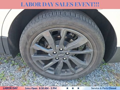 Used 2023 Chevrolet Equinox RS w/ RS Leather Package AWD/4WD image 5