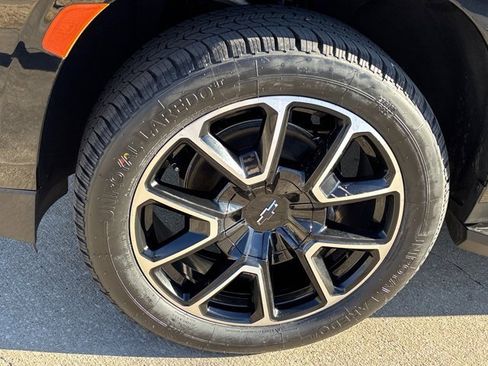 Used 2024 Chevrolet Tahoe RST w/ Luxury Package image 14