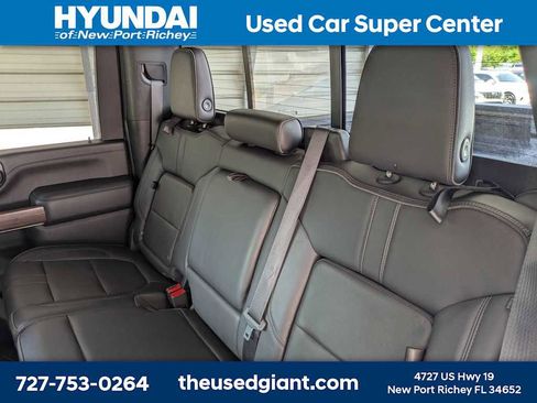 Used 2020 Chevrolet Silverado 3500 High Country w/ Technology Package AWD/4WD image 17