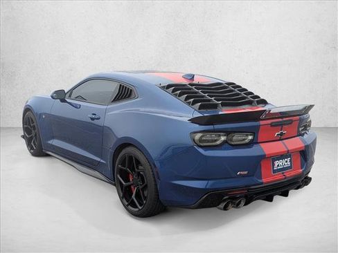 Used 2019 Chevrolet Camaro LT w/ RS Package image 7