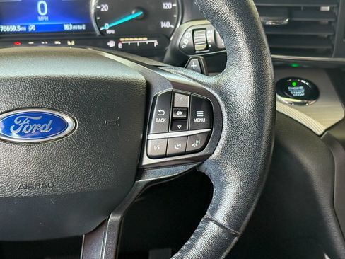 Used 2020 Ford Explorer XLT w/ Equipment Group 202A AWD/4WD image 35