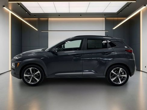 Used 2021 Hyundai Kona Limited w/ Cargo Package FWD image 2