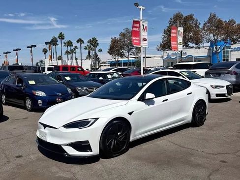 Used 2026 Tesla Model S Plaid AWD/4WD image 2