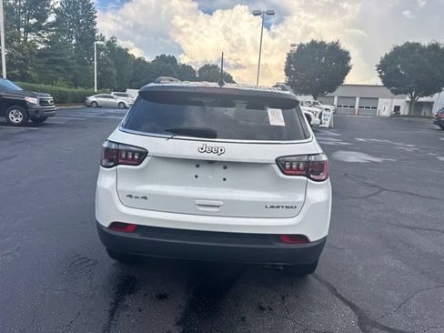 Used 2022 Jeep Compass Limited AWD/4WD image 5